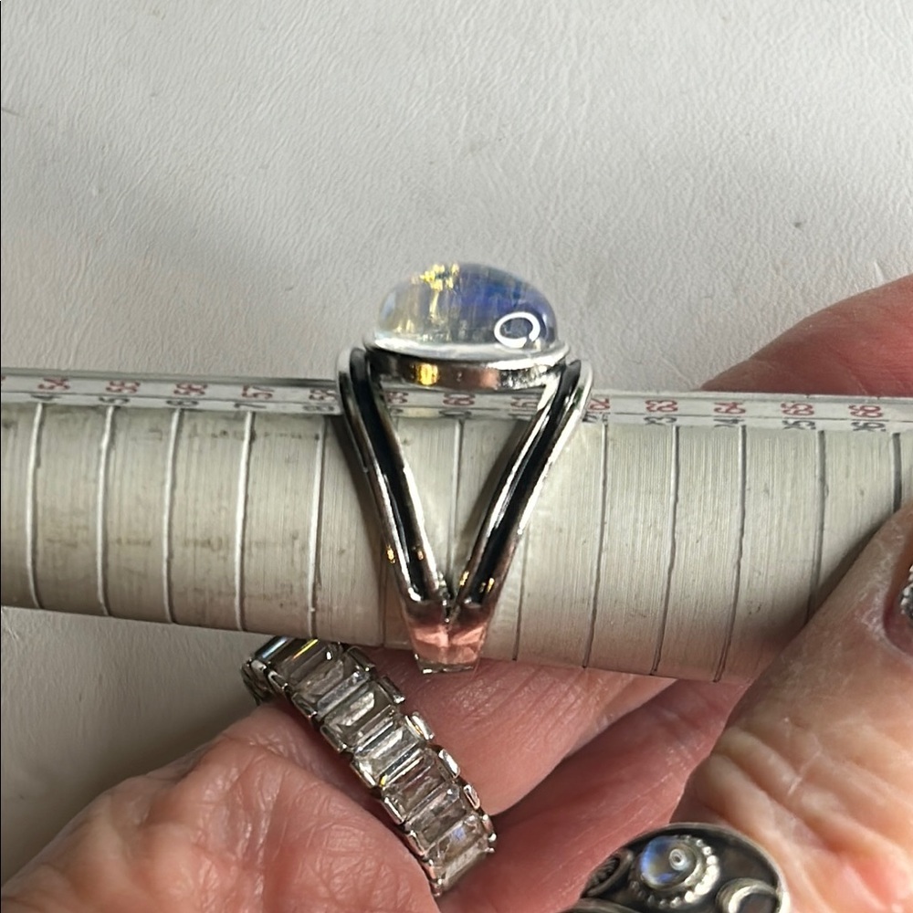Silver Opal-Looking Ring - Picture 6 of 7
